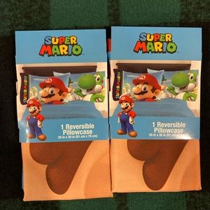 Super Mario Reversible Pillowcase Set